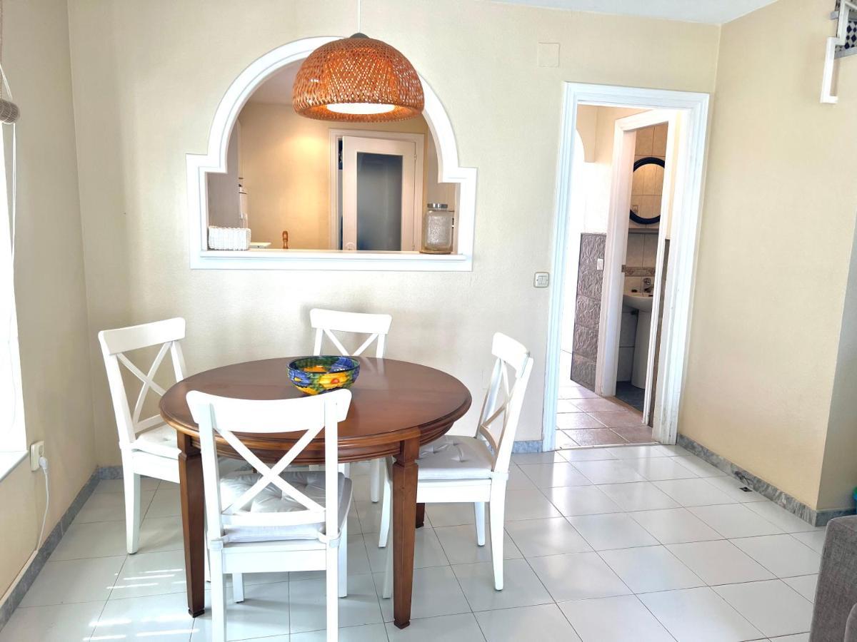 Fabulous Vacation In A 2 Bedroom Townhouse With 2 Terraces Overlooking The Sea, Suitable For 6 People 3 Swimming Pools Tennis And 200 Mts From The Sea El Faro Exterior photo
