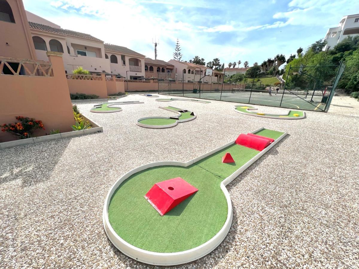 Fabulous Vacation In A 2 Bedroom Townhouse With 2 Terraces Overlooking The Sea, Suitable For 6 People 3 Swimming Pools Tennis And 200 Mts From The Sea El Faro Exterior photo